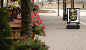 5 Ways Side Walk Signs Increase Your Walk-In Traffic
